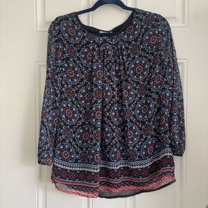 ❤️2/$15 or 3/$21❤️ NWT Croft & Barrow Floral Patterned Lightweight Top, Size M